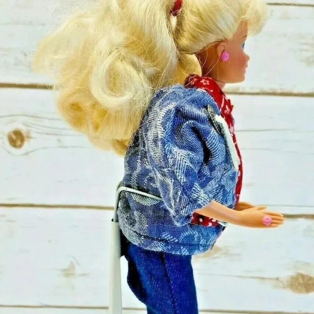 MATTEL BARBIE Doll Blonde Hair Blue Eyes 3 Piece Outfit 12